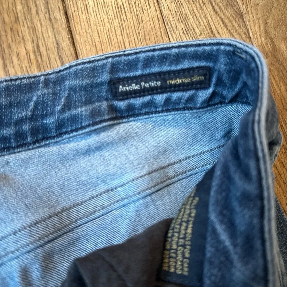 Citizens‎ Of Humanity Arielle Petite Mid-Rise Jeans Size 29  Light Wash Everyday